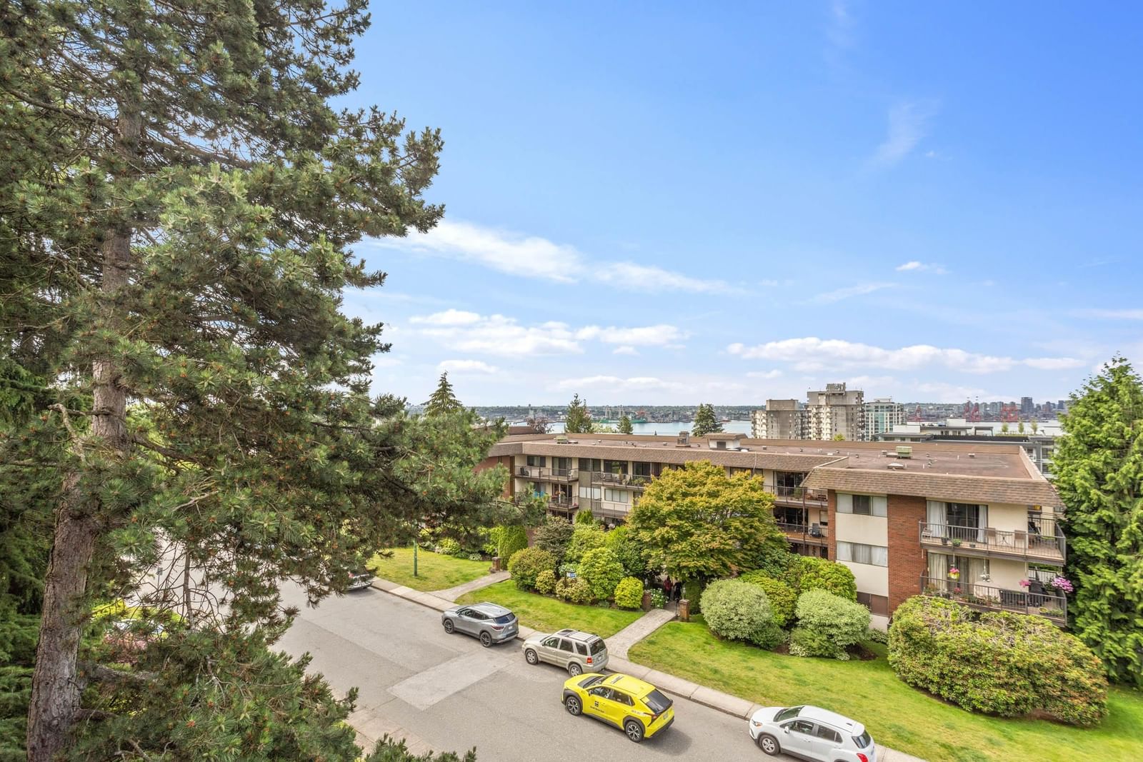 Listing Image 24