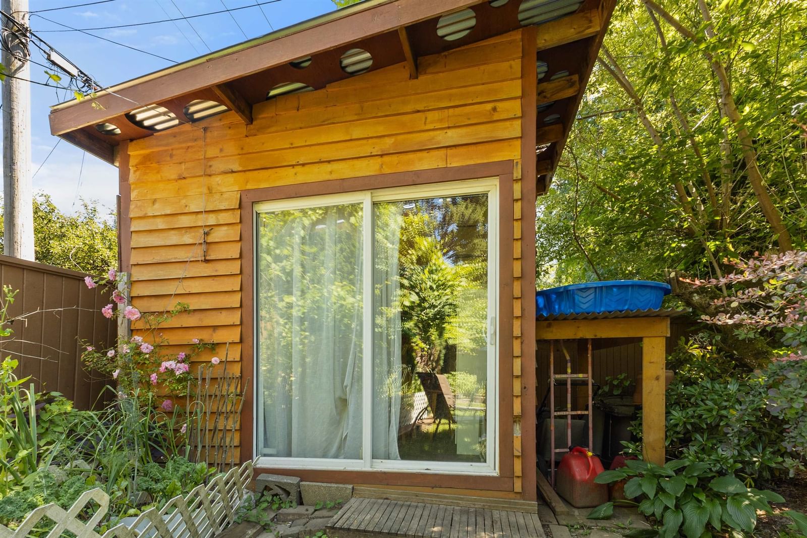 Listing Image 19