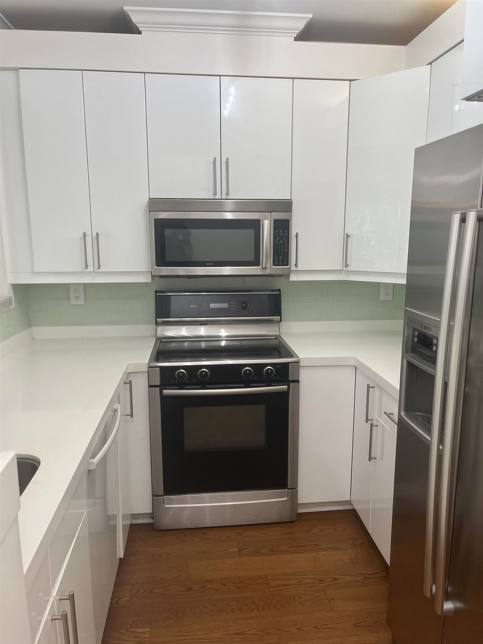 Listing Image 14
