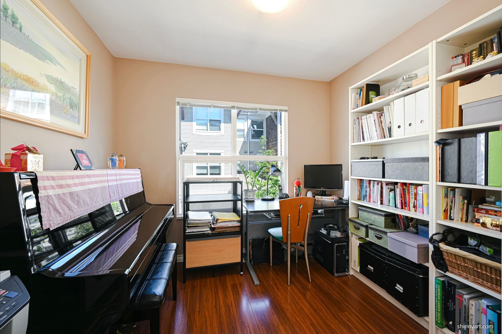 Listing Image 10