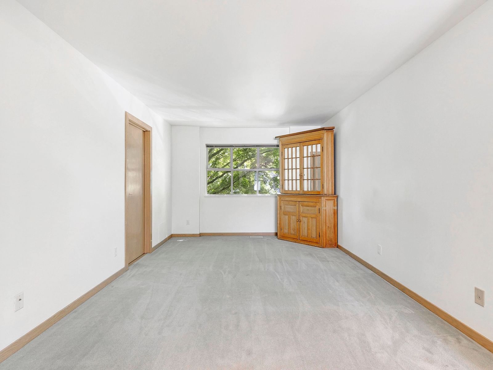 Listing Image 24