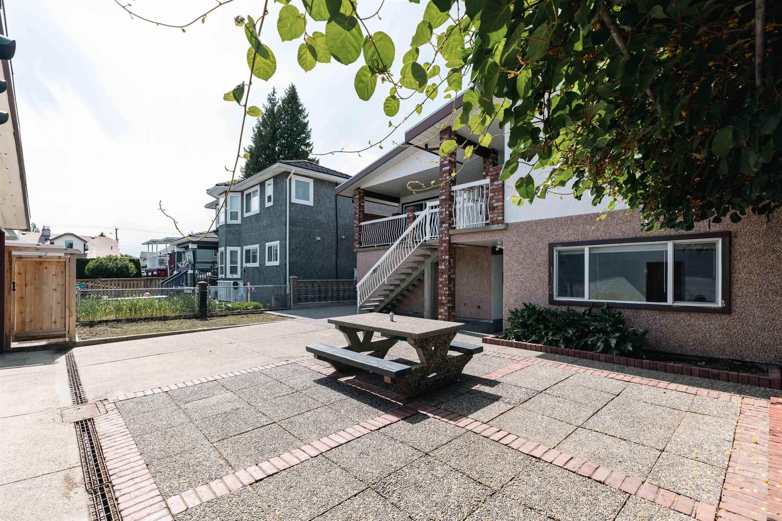 Listing Image 13
