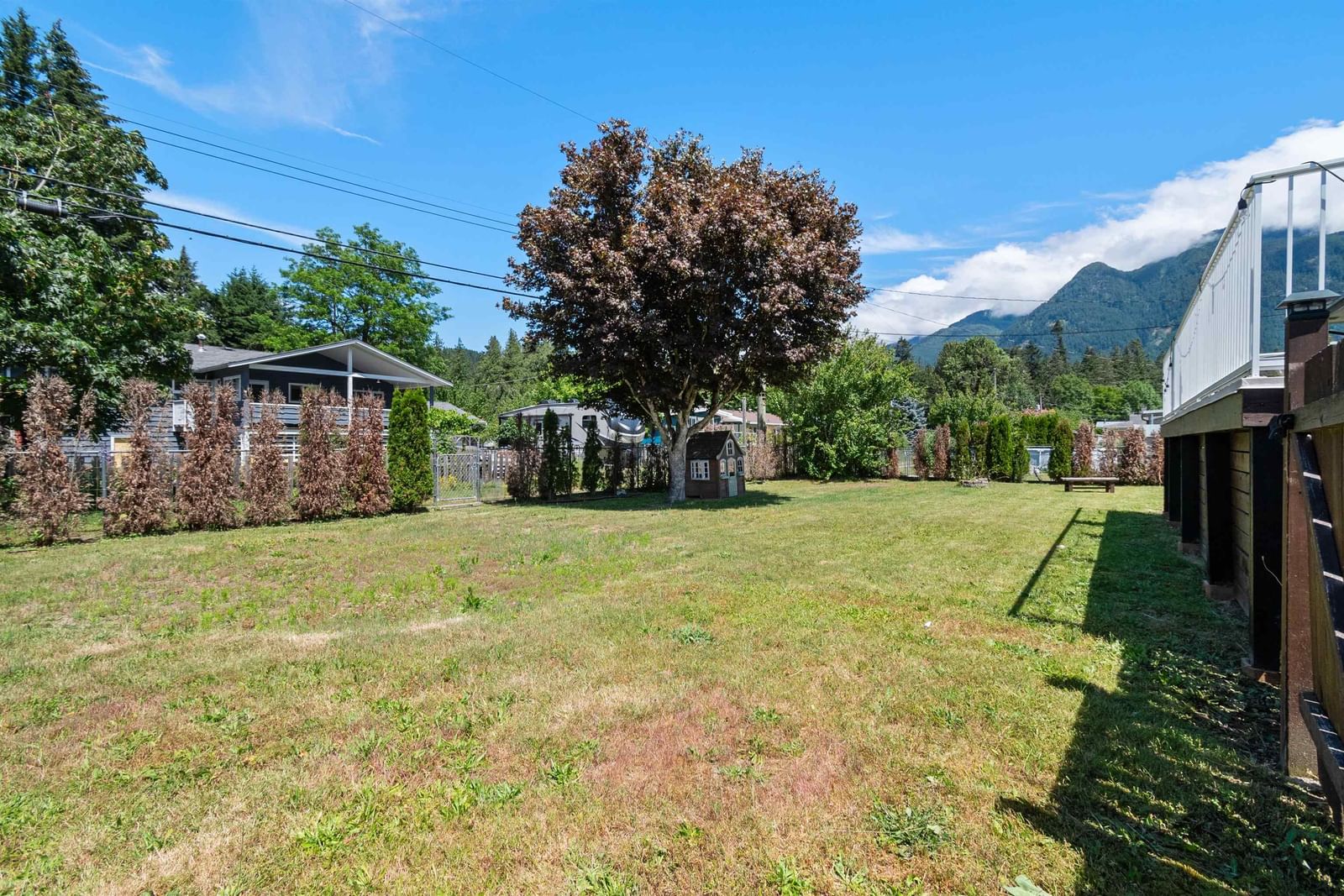 Listing Image 11