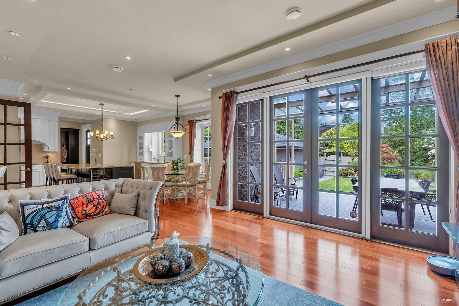Listing Image 10
