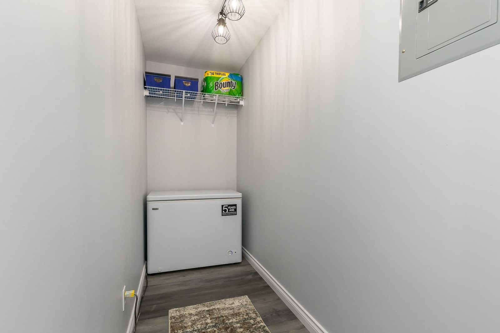 Listing Image 23