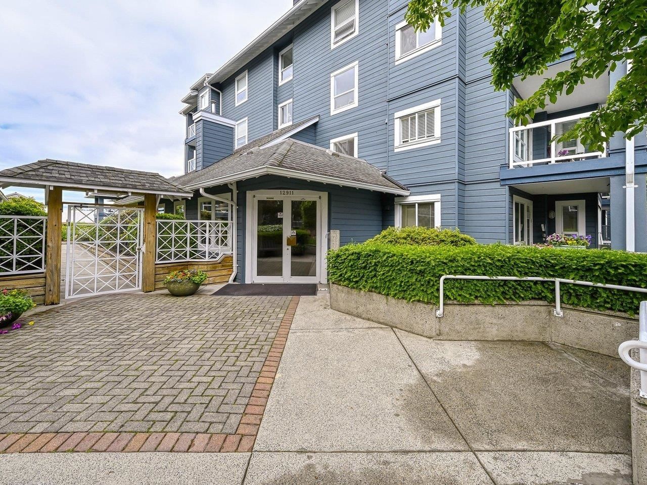 Listing Image 17
