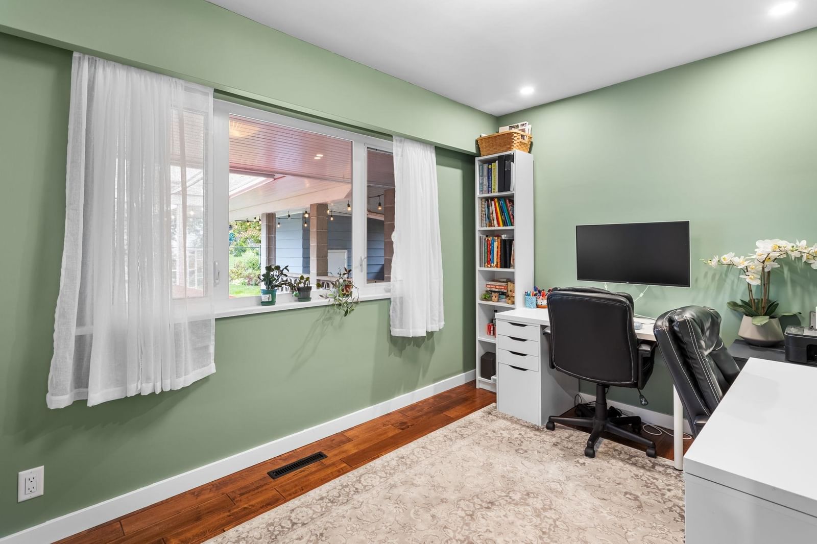 Listing Image 21