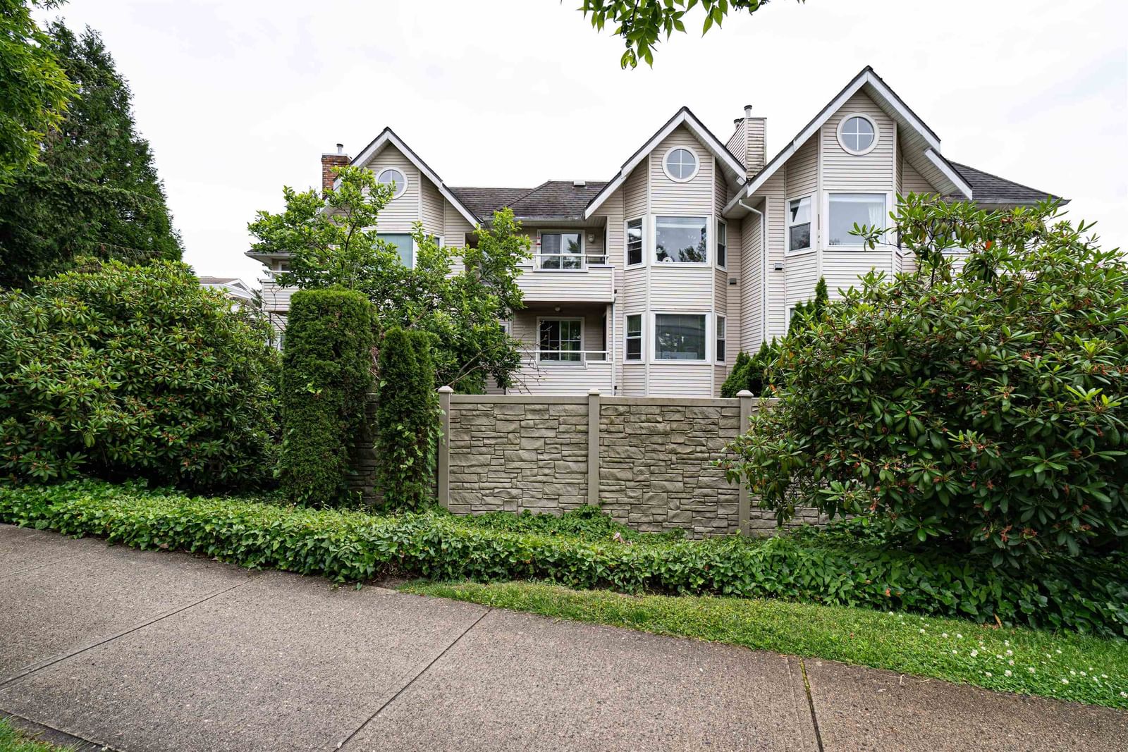 Listing Image 17