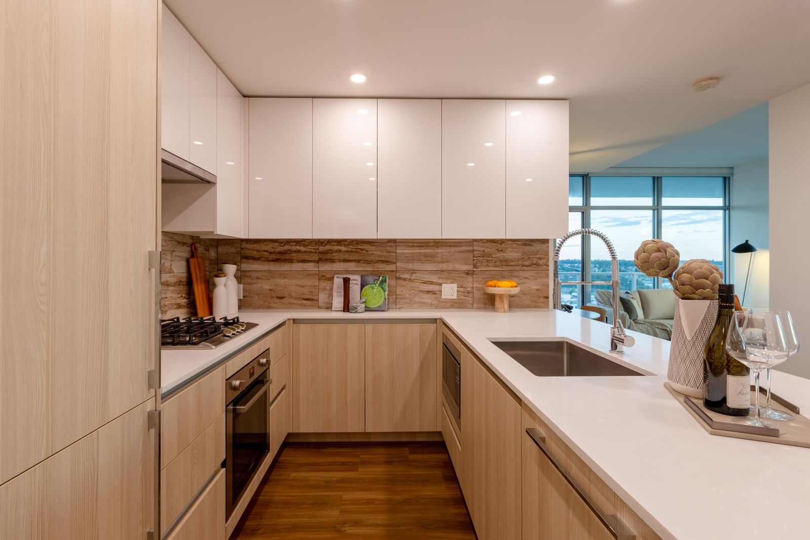 Listing Image 10