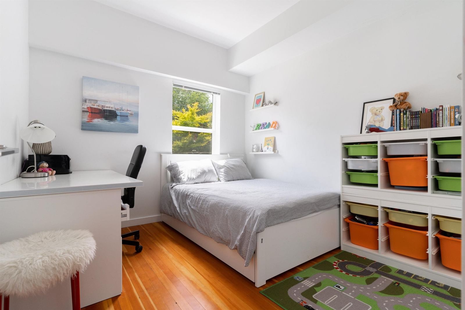 Listing Image 11