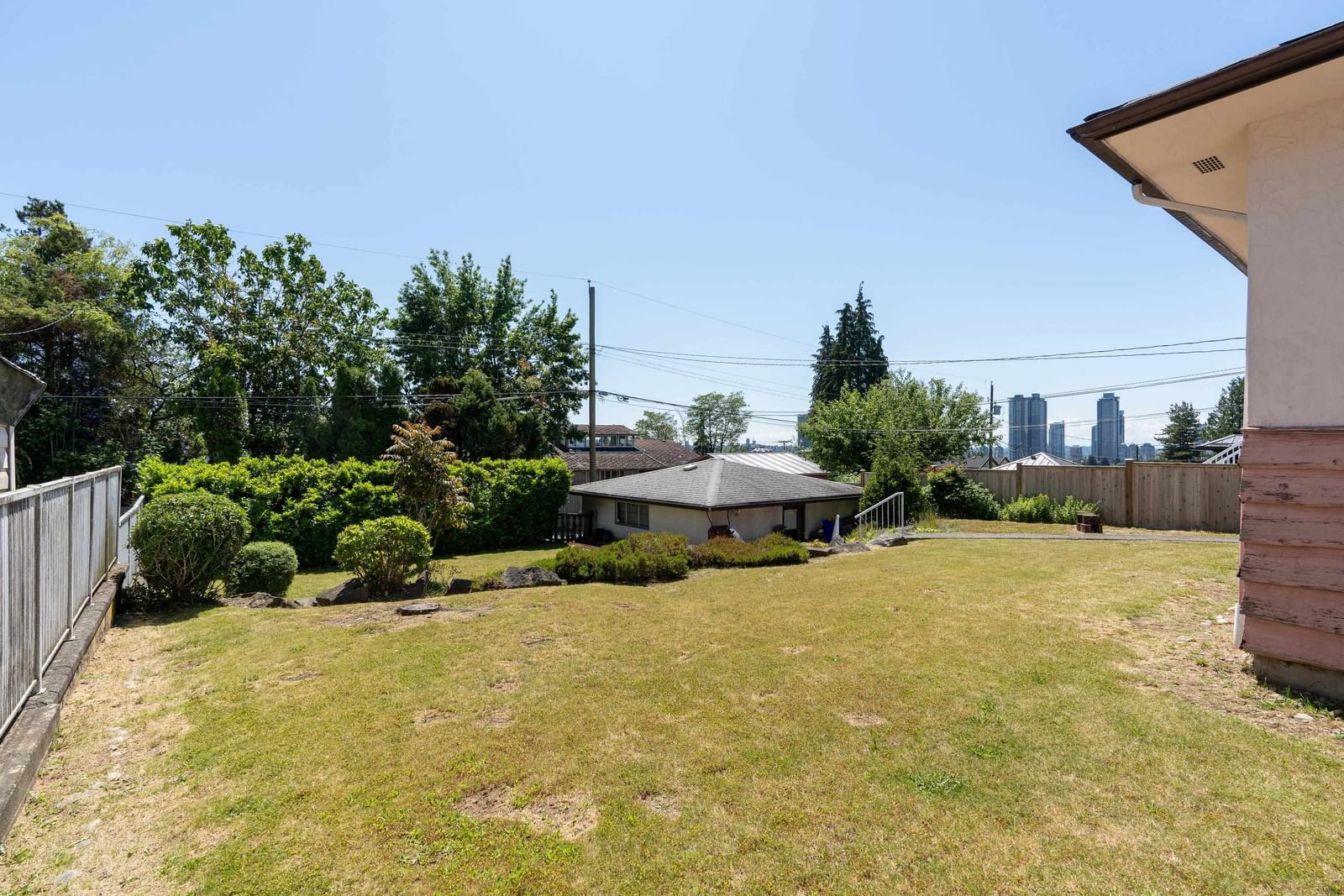 Listing Image 25