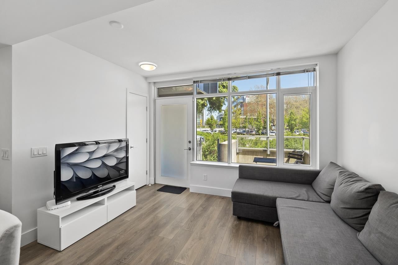 Listing Image 10