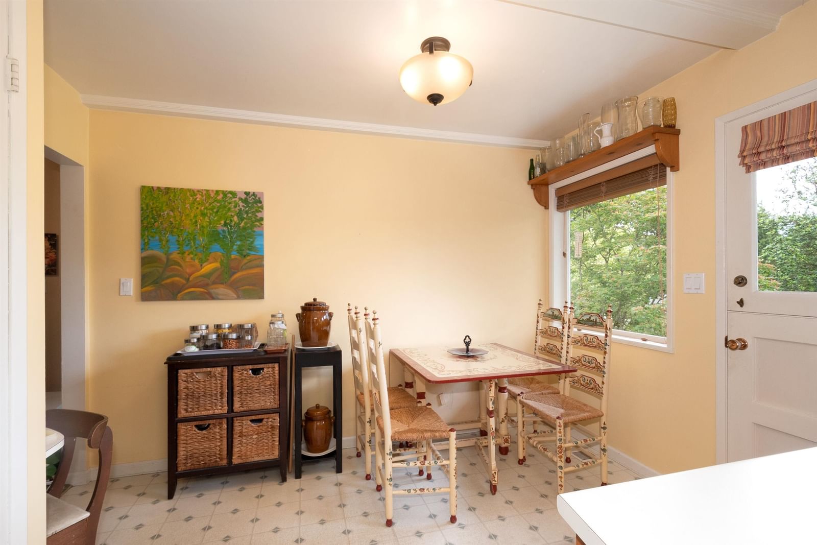 Listing Image 12