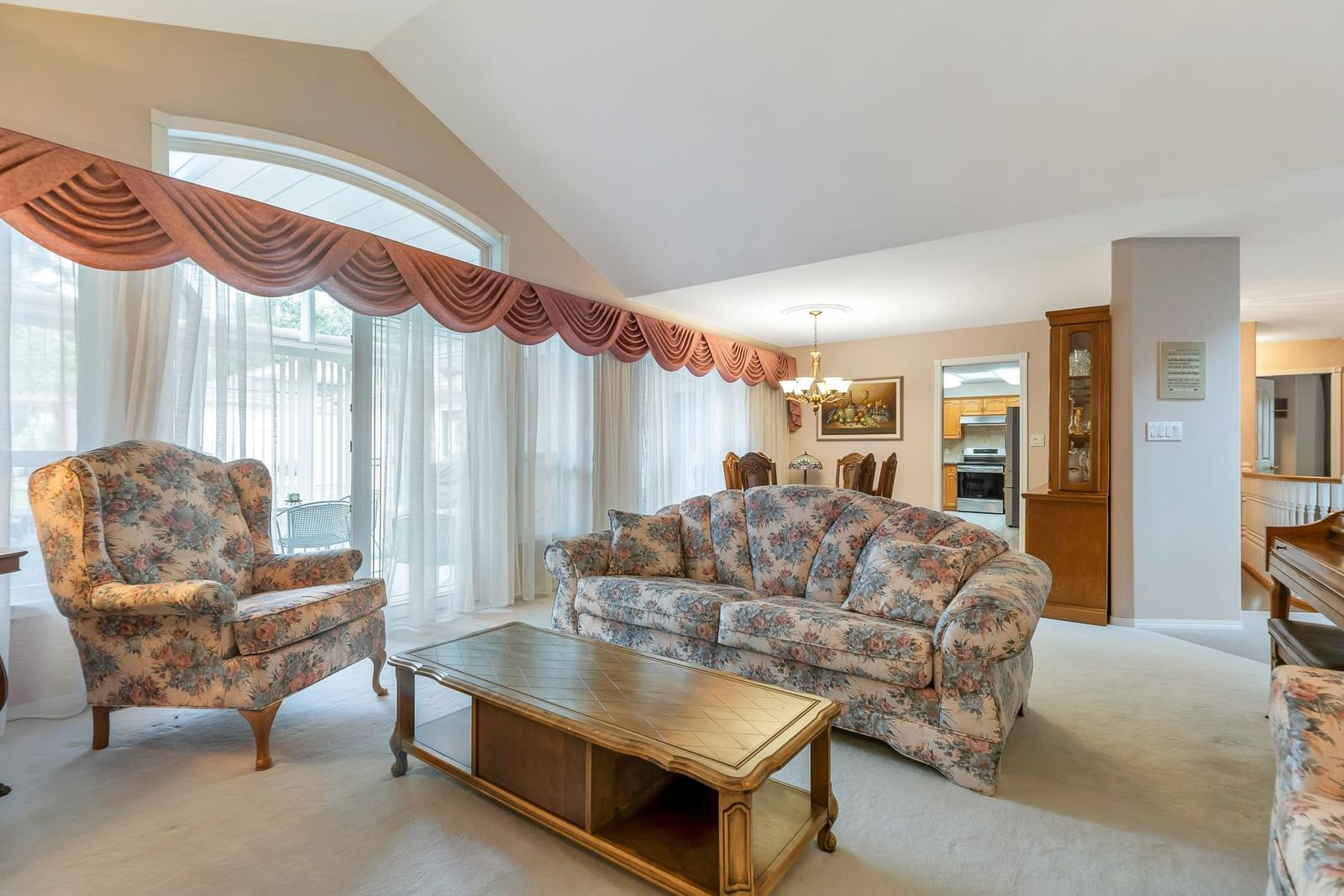 Listing Image 9