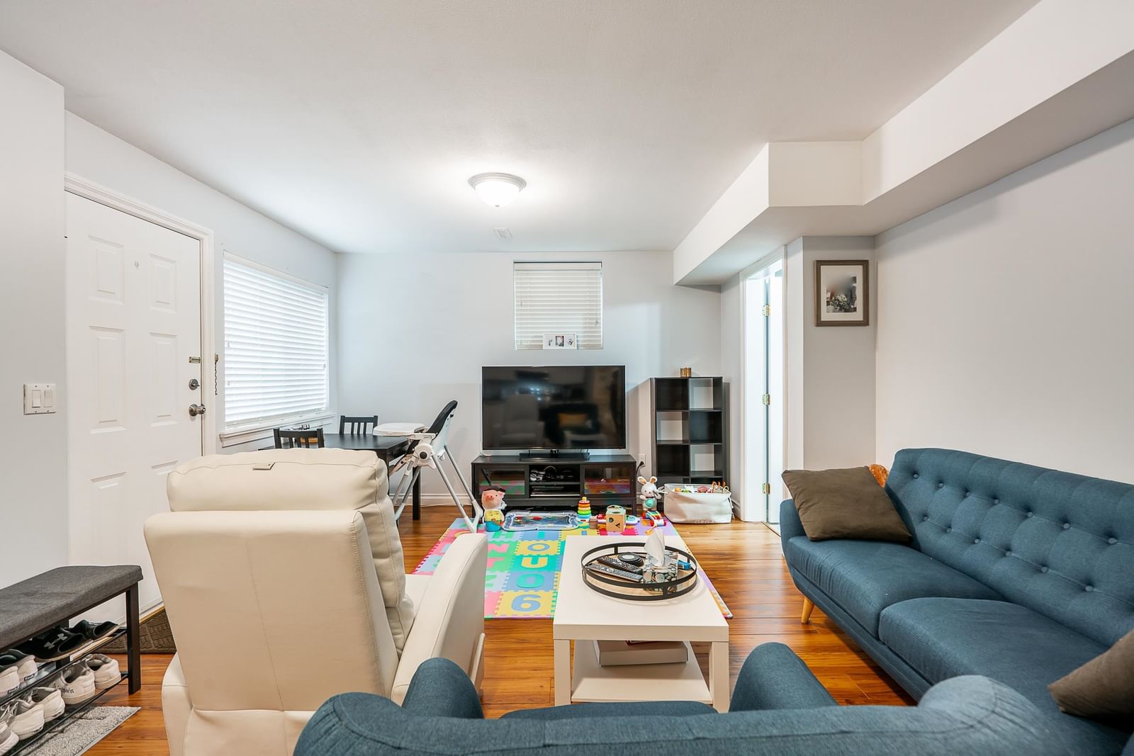Listing Image 18