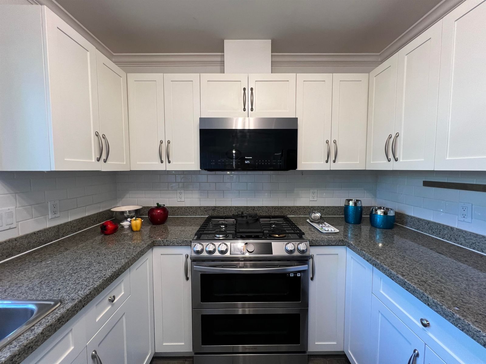 Listing Image 13