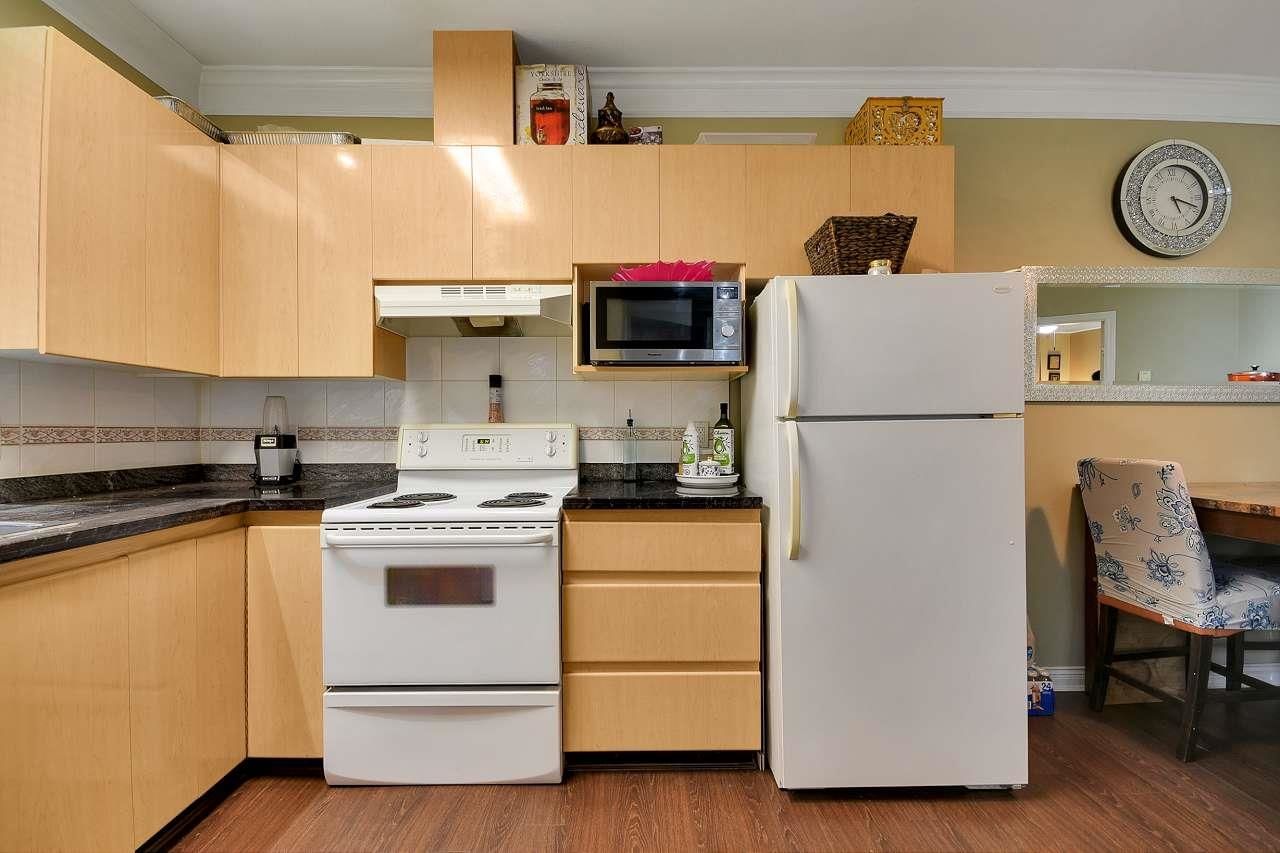 Listing Image 12