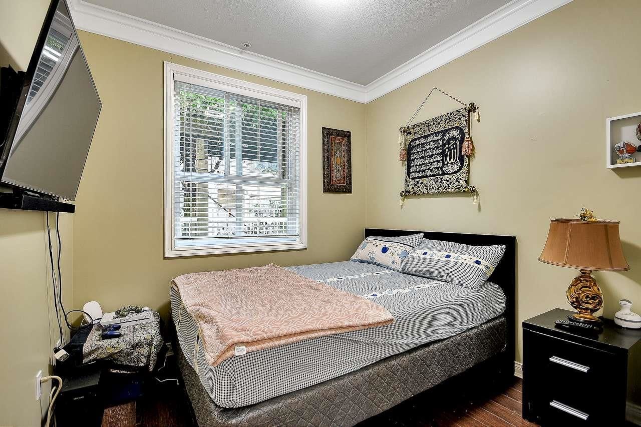 Listing Image 16