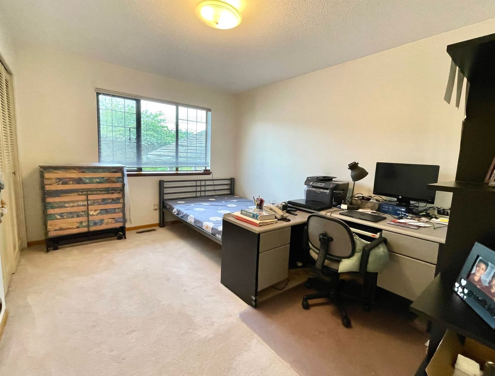 Listing Image 28