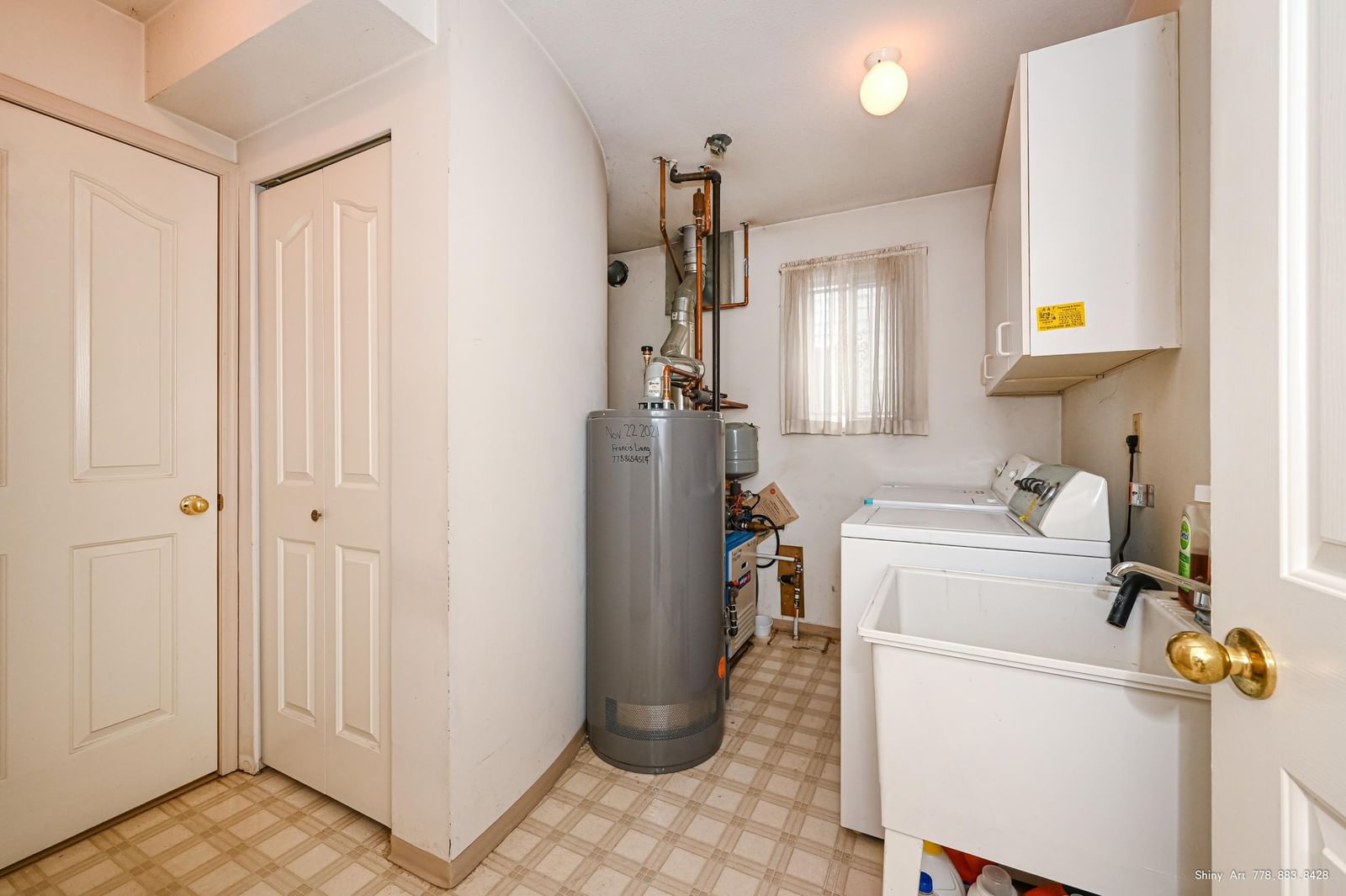 Listing Image 11