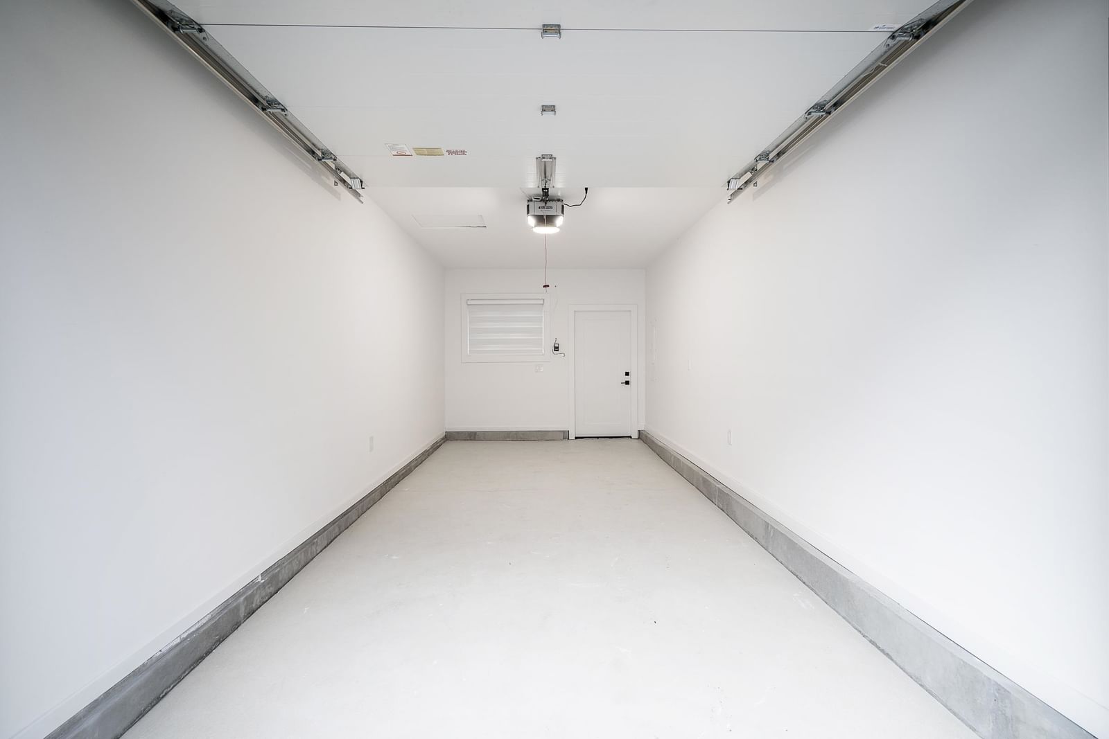 Listing Image 24