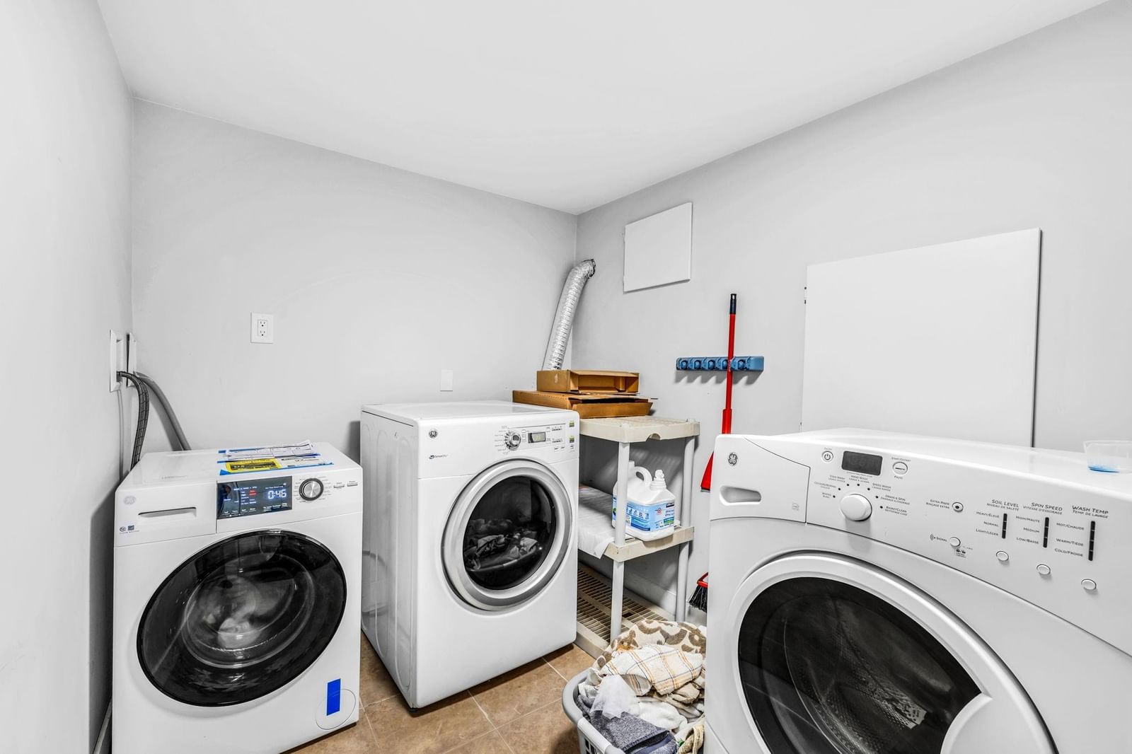 Listing Image 17