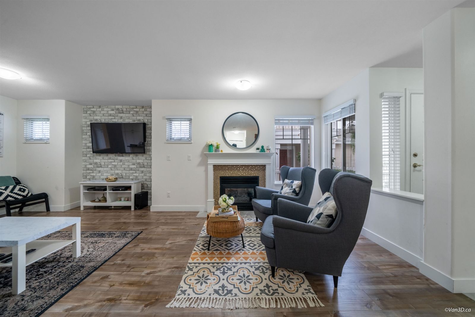 Listing Image 16