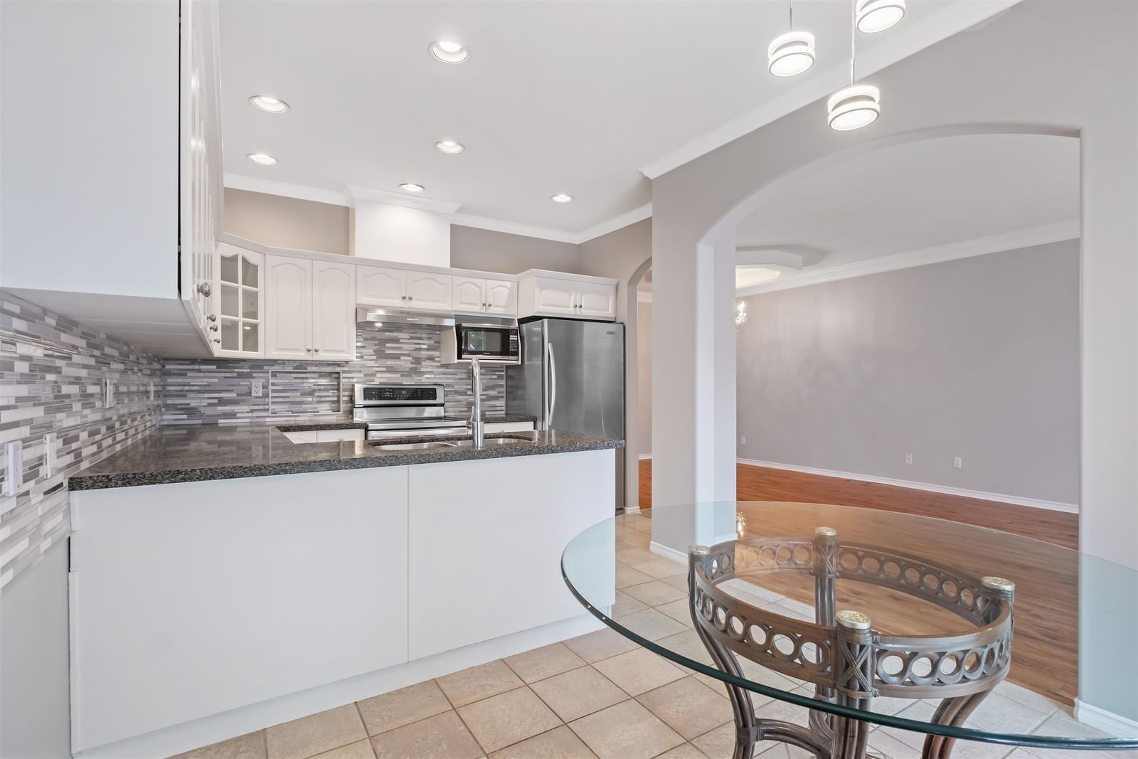 Listing Image 15