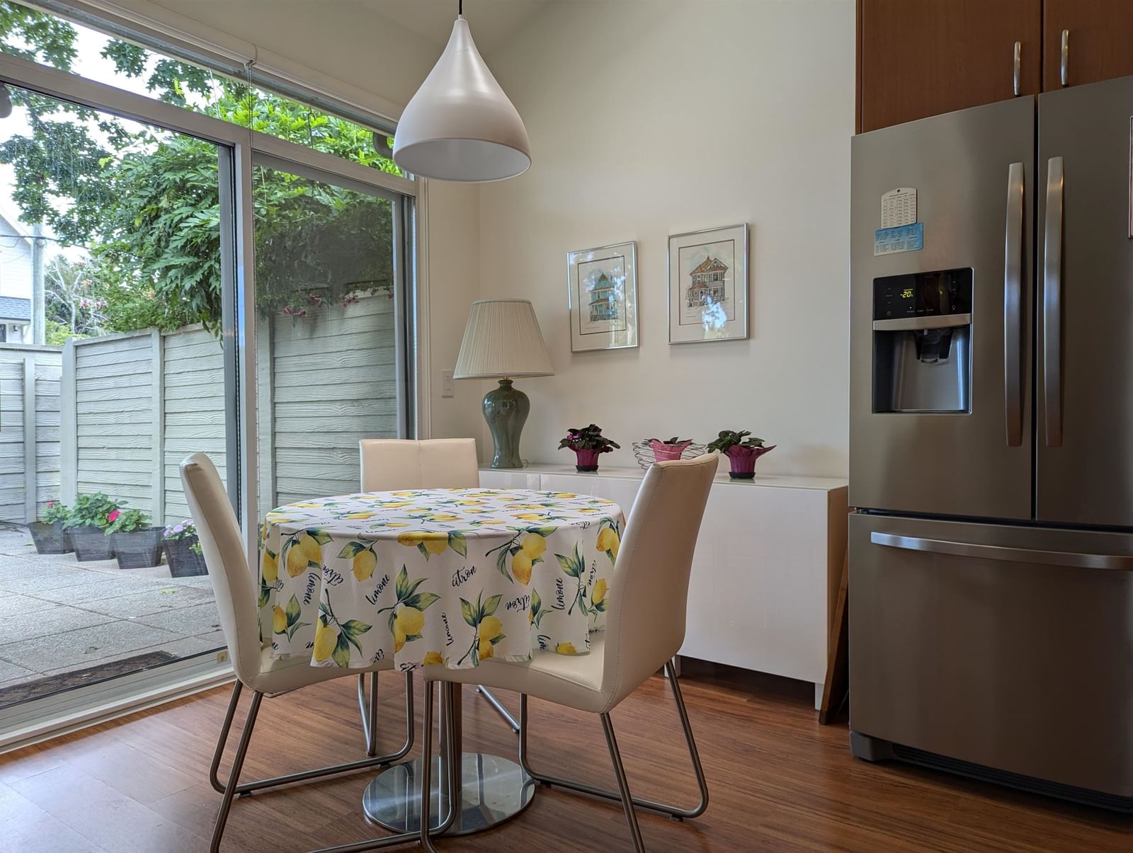 Listing Image 10