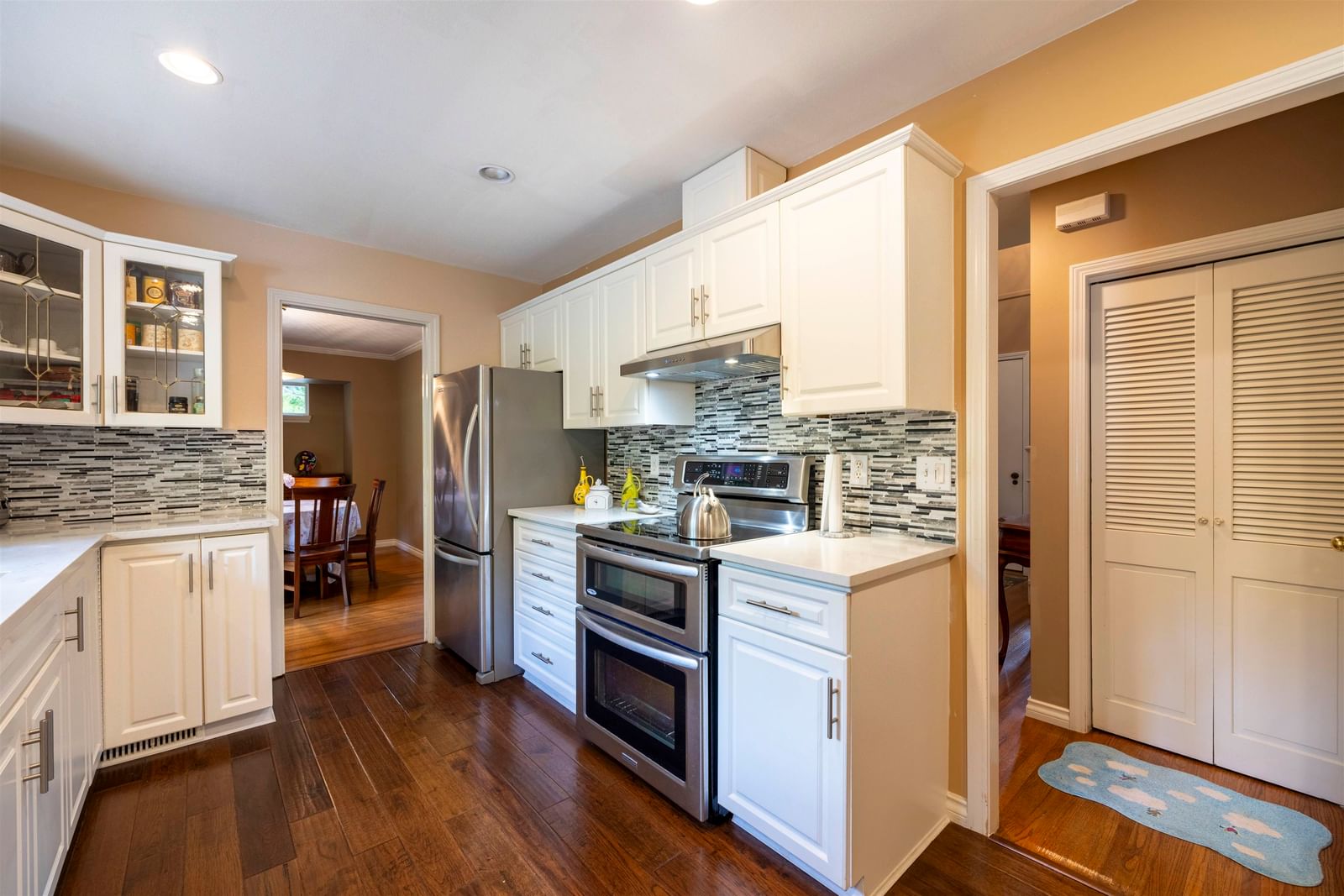 Listing Image 15