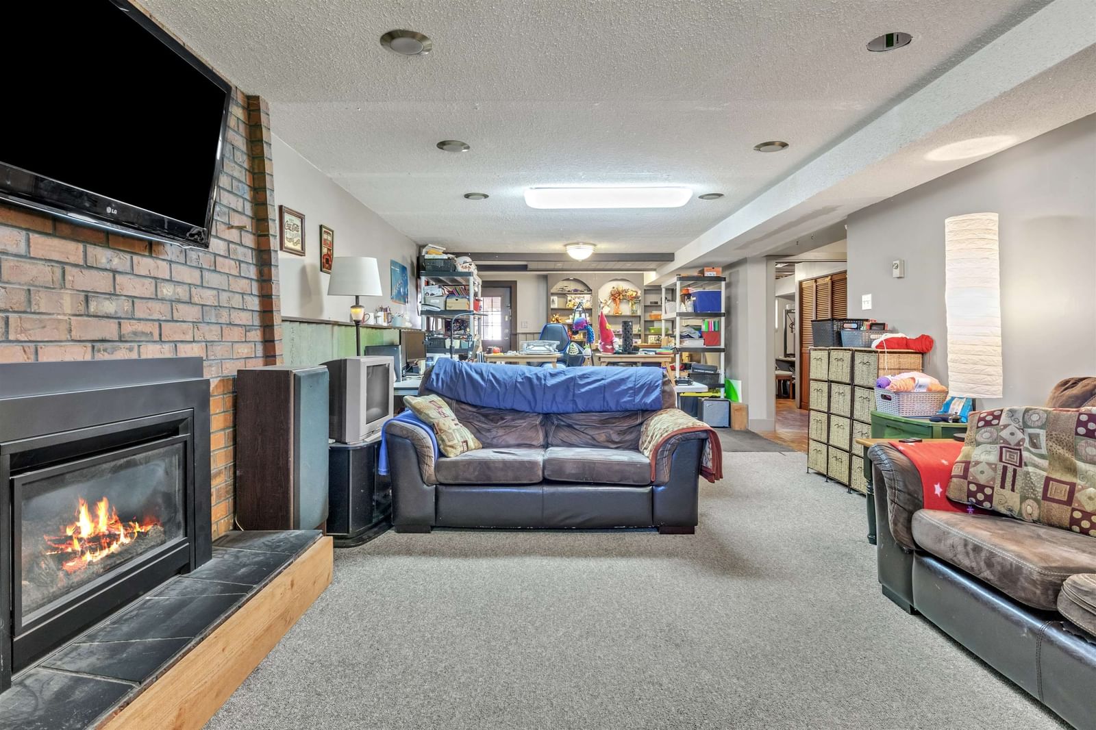 Listing Image 25