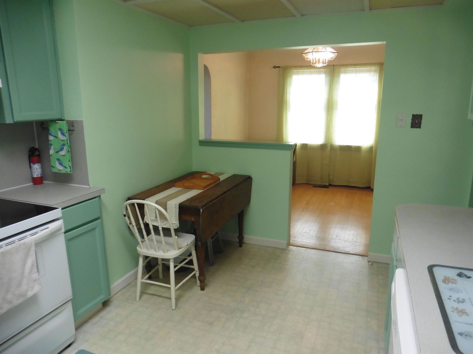 Listing Image 8