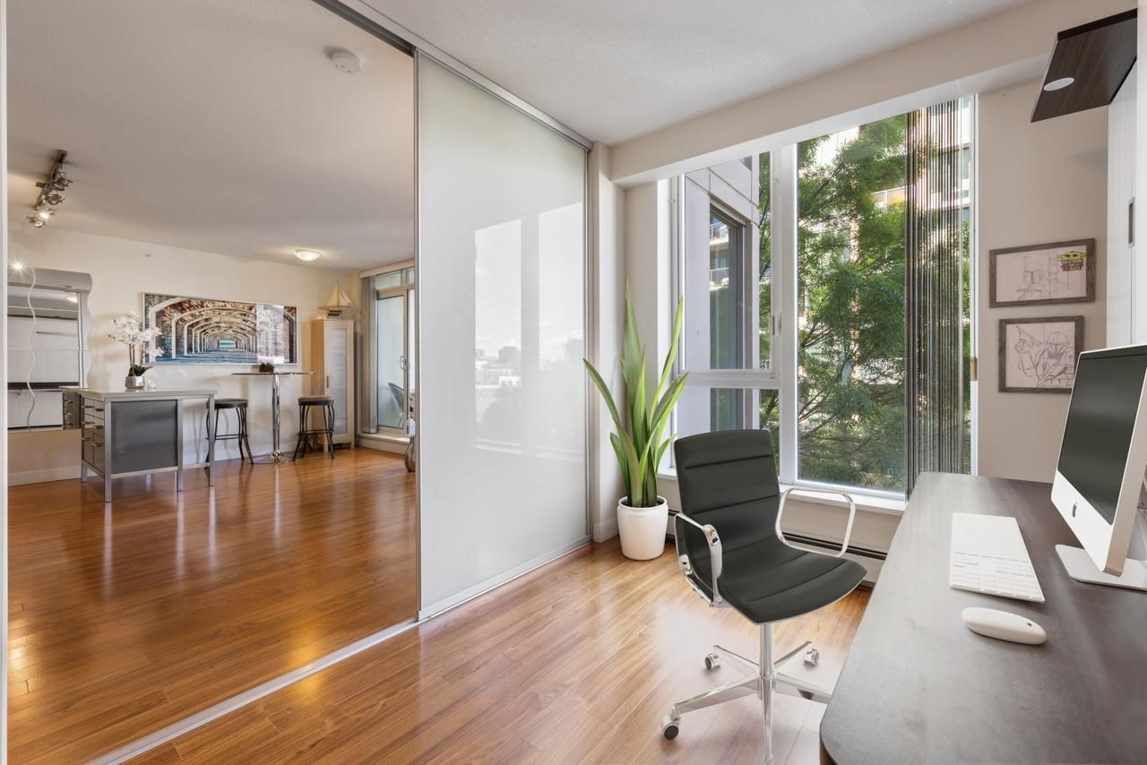 Listing Image 11