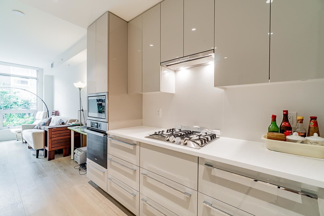 Listing Image 11
