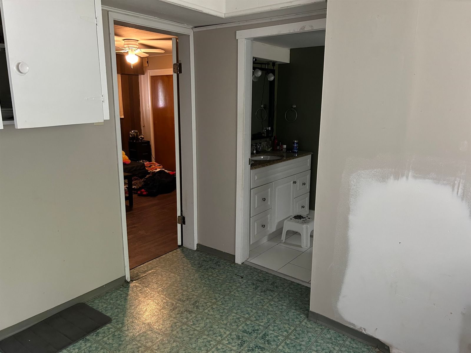 Listing Image 27