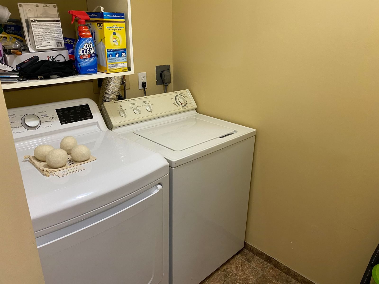 Listing Image 14