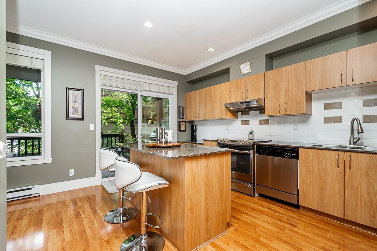 Listing Image 12