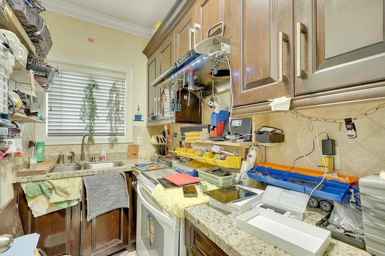 Listing Image 11