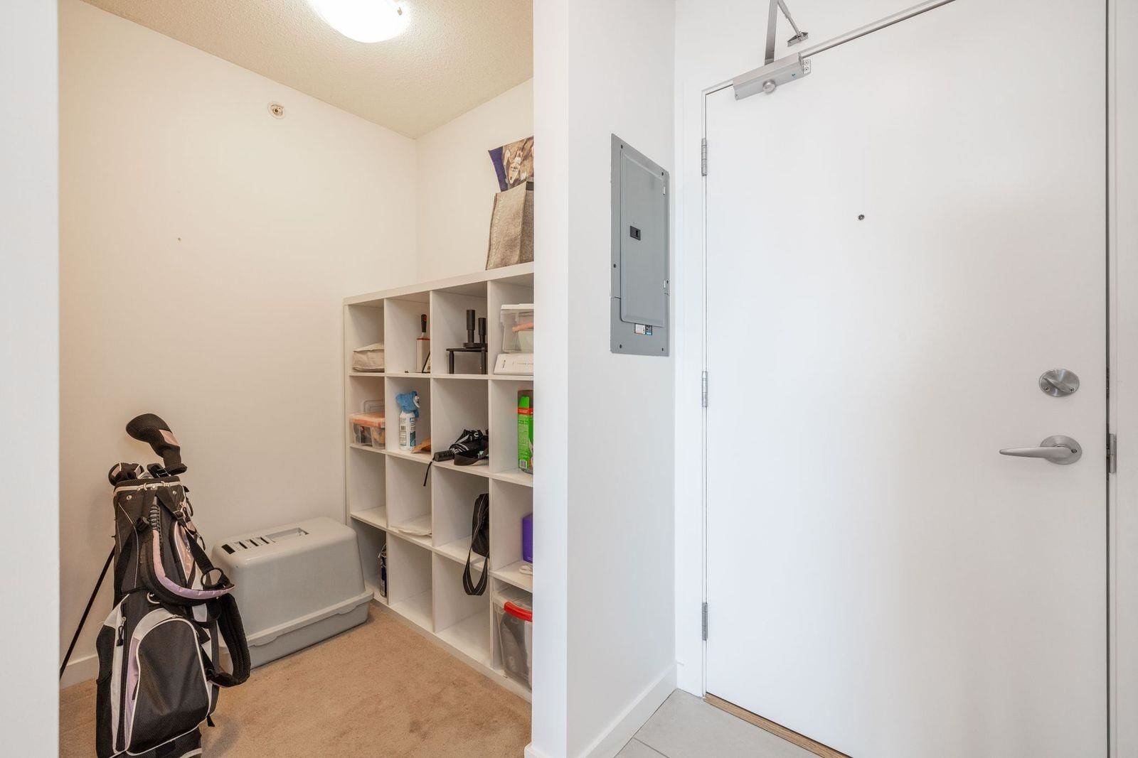 Listing Image 16