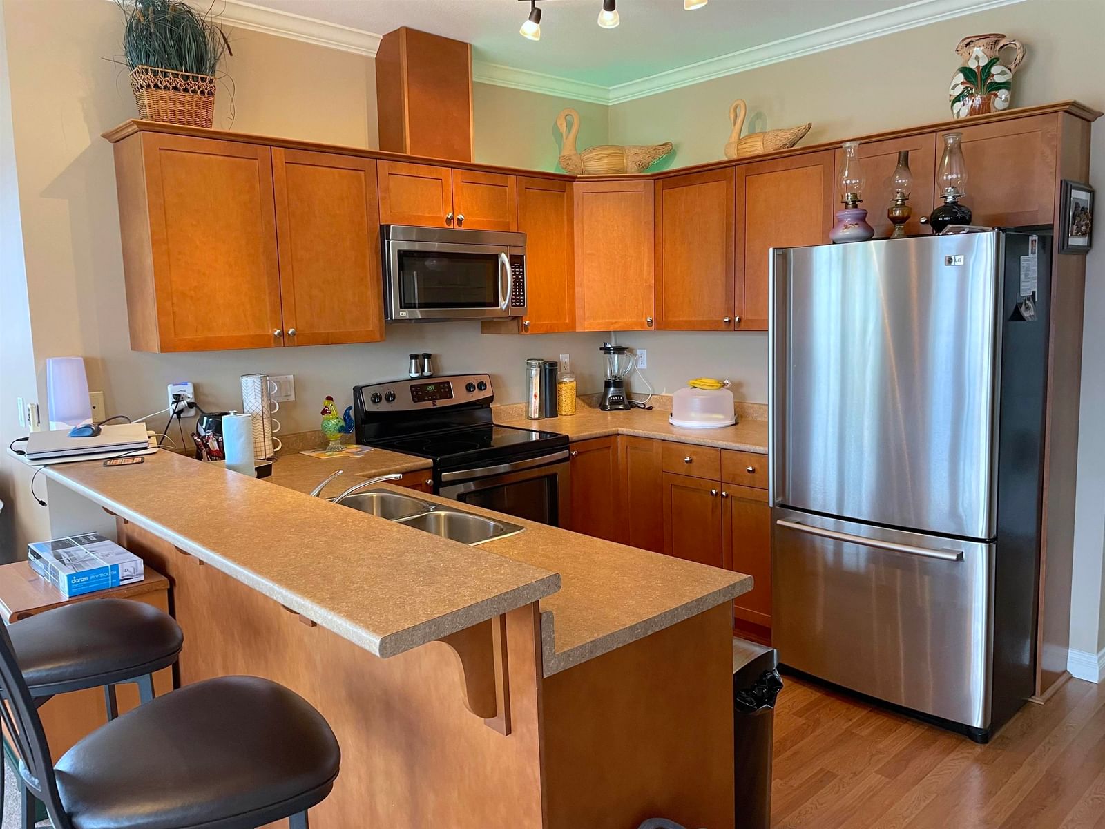 Listing Image 12
