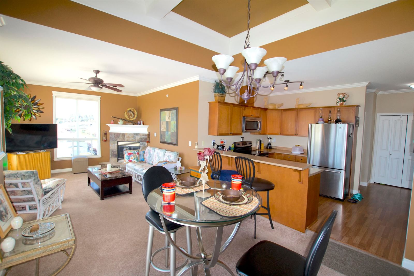 Listing Image 9
