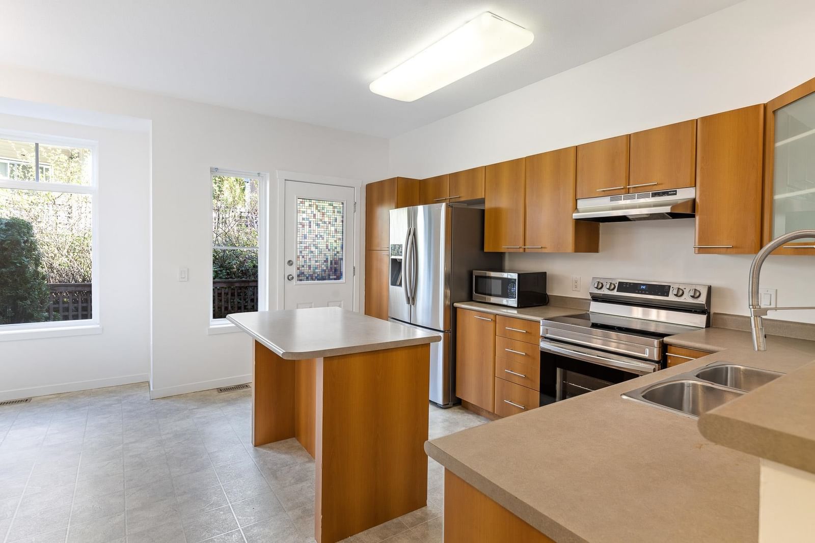 Listing Image 20