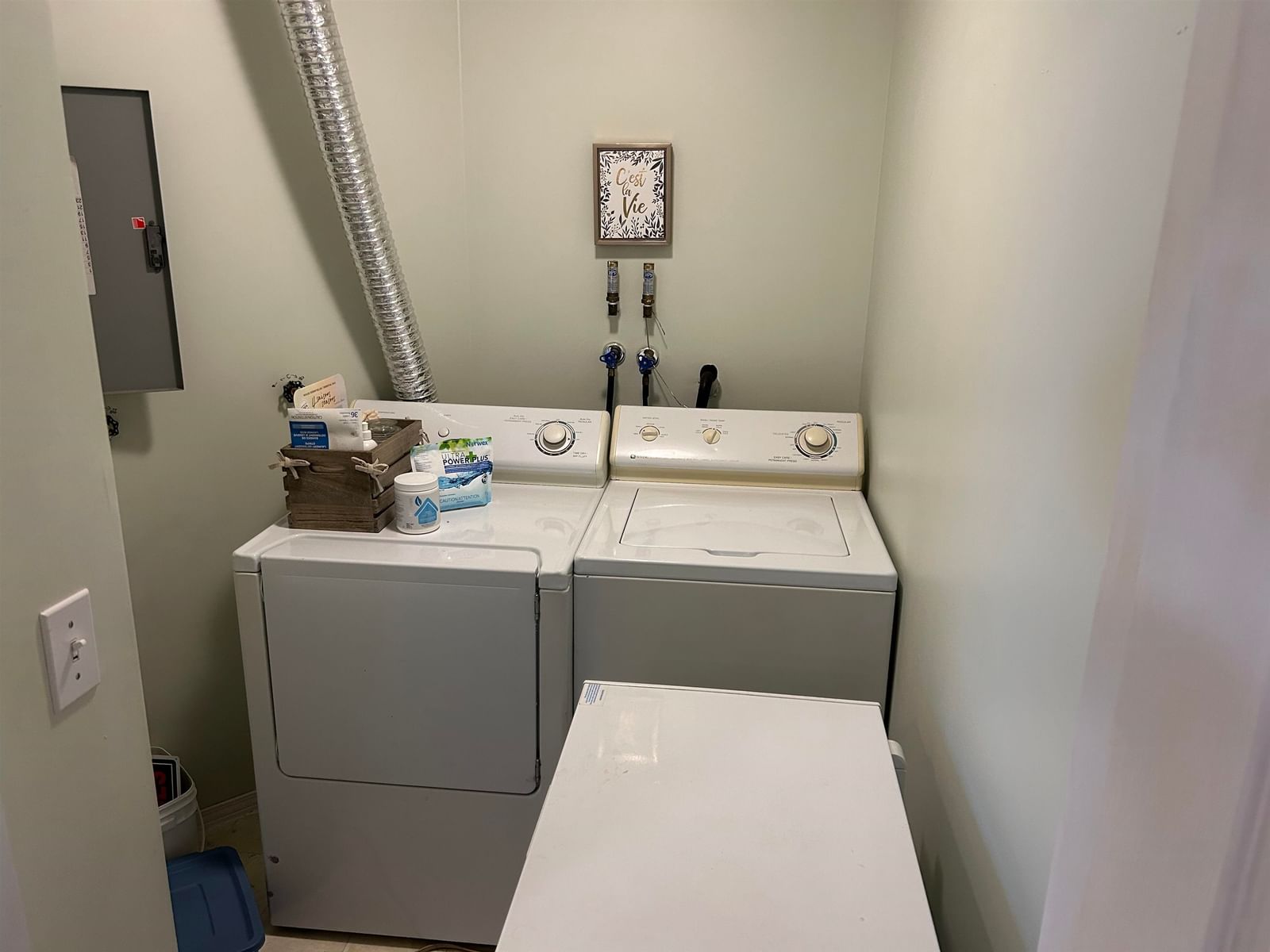 Listing Image 16