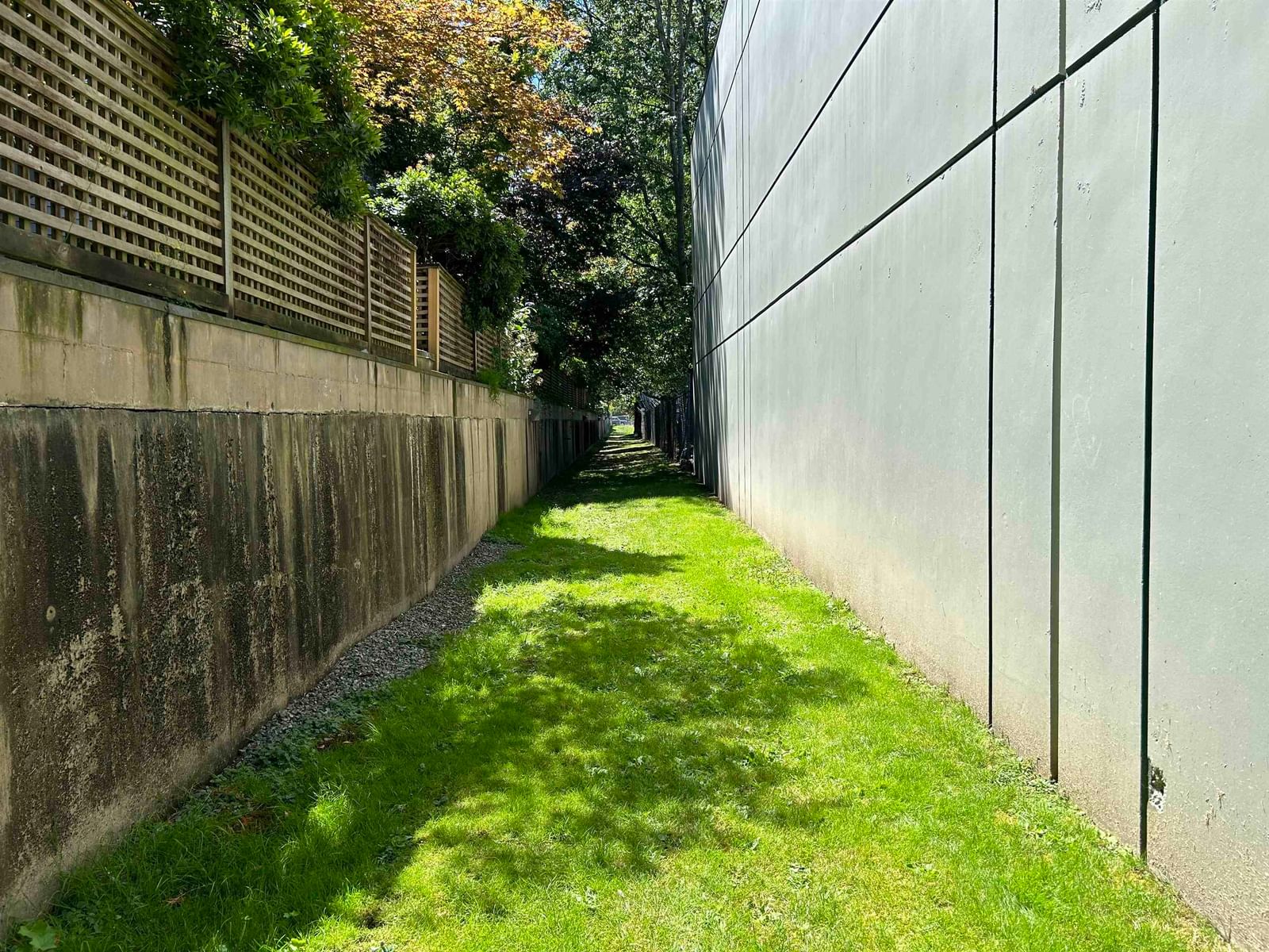 Listing Image 24