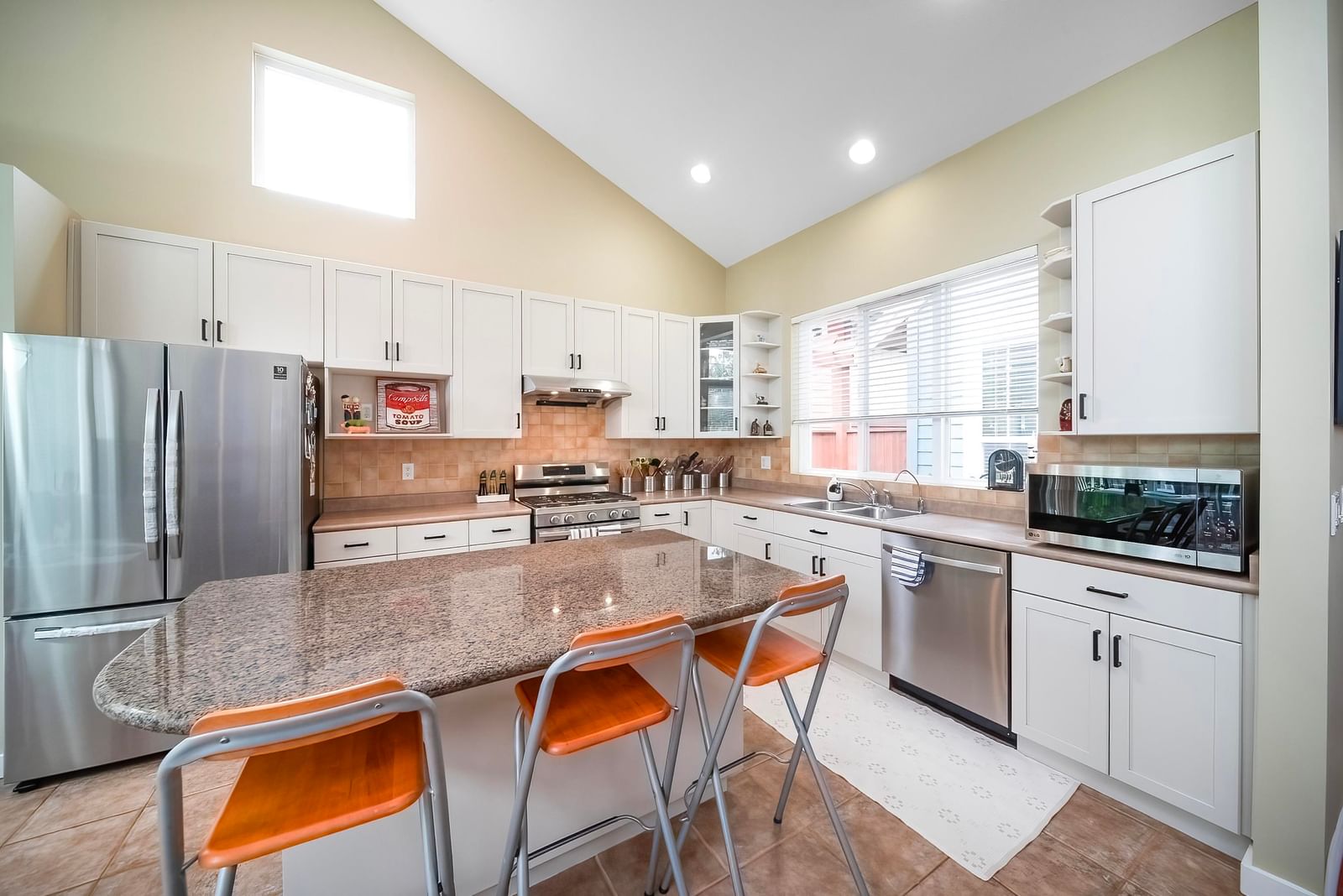 Listing Image 13