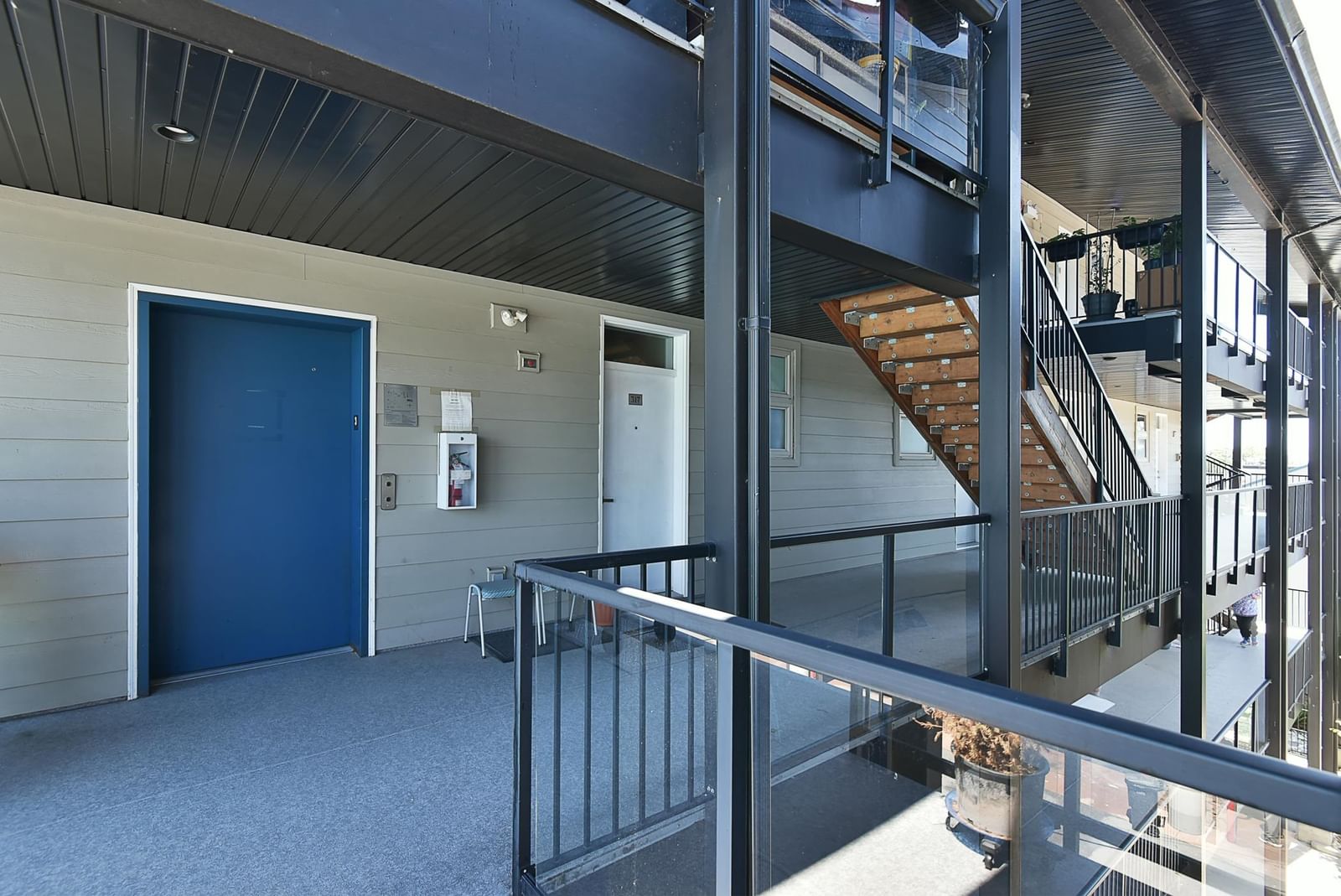 Listing Image 16