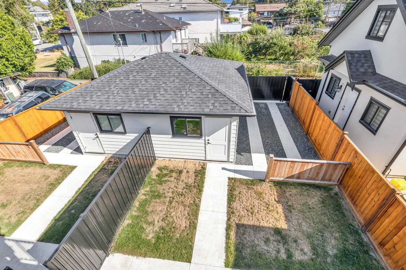Listing Image 19