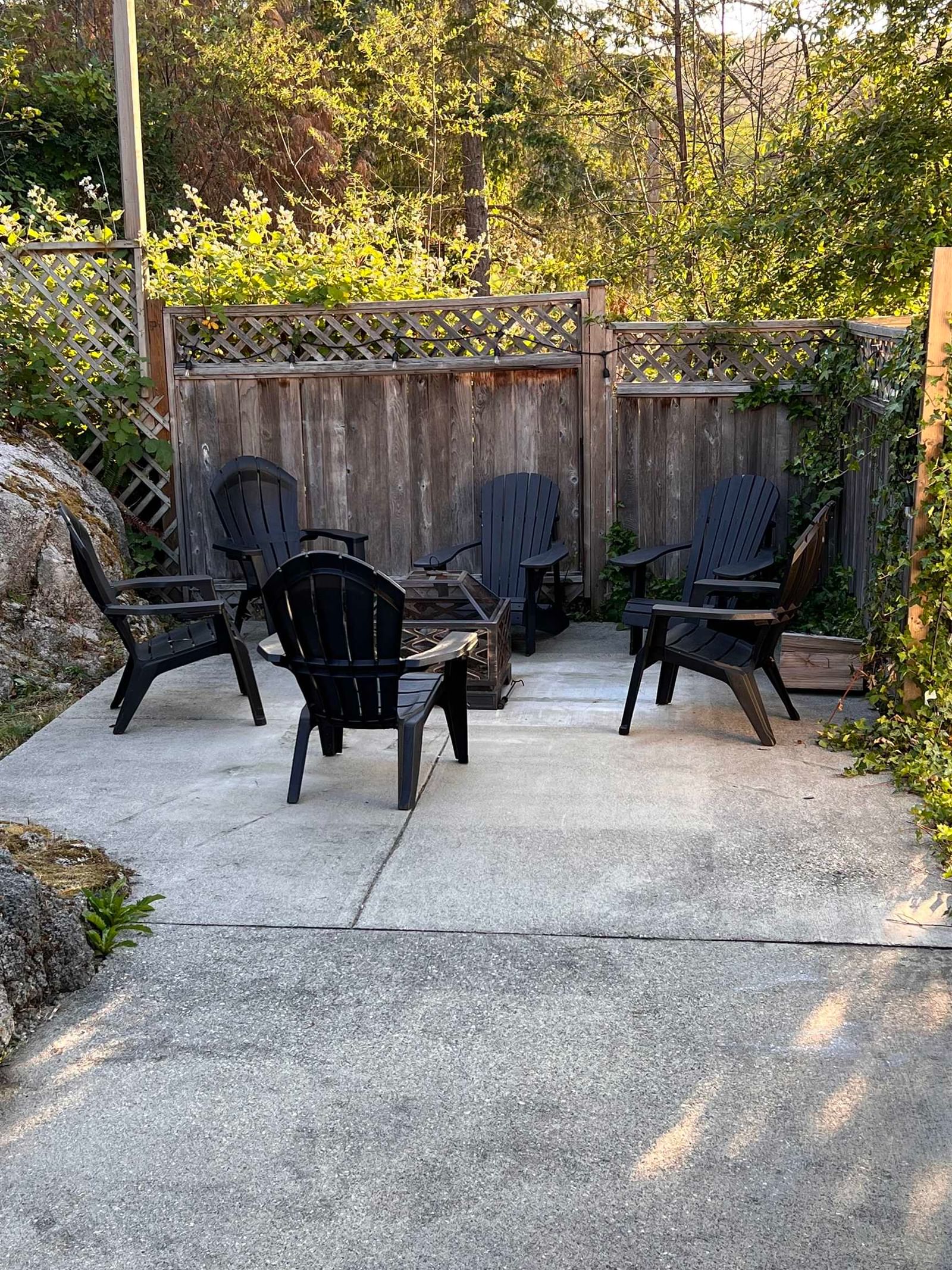 Listing Image 23