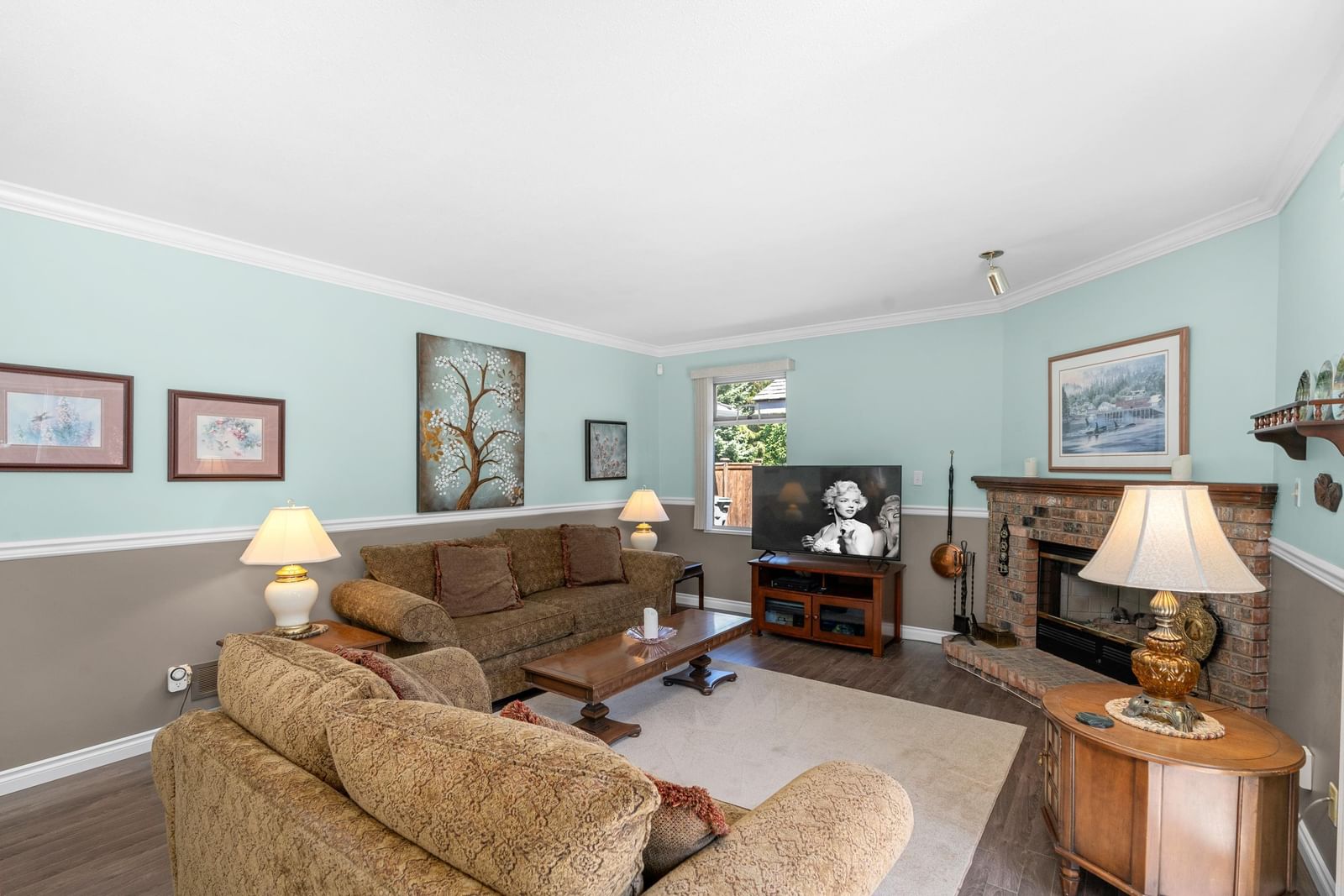 Listing Image 19