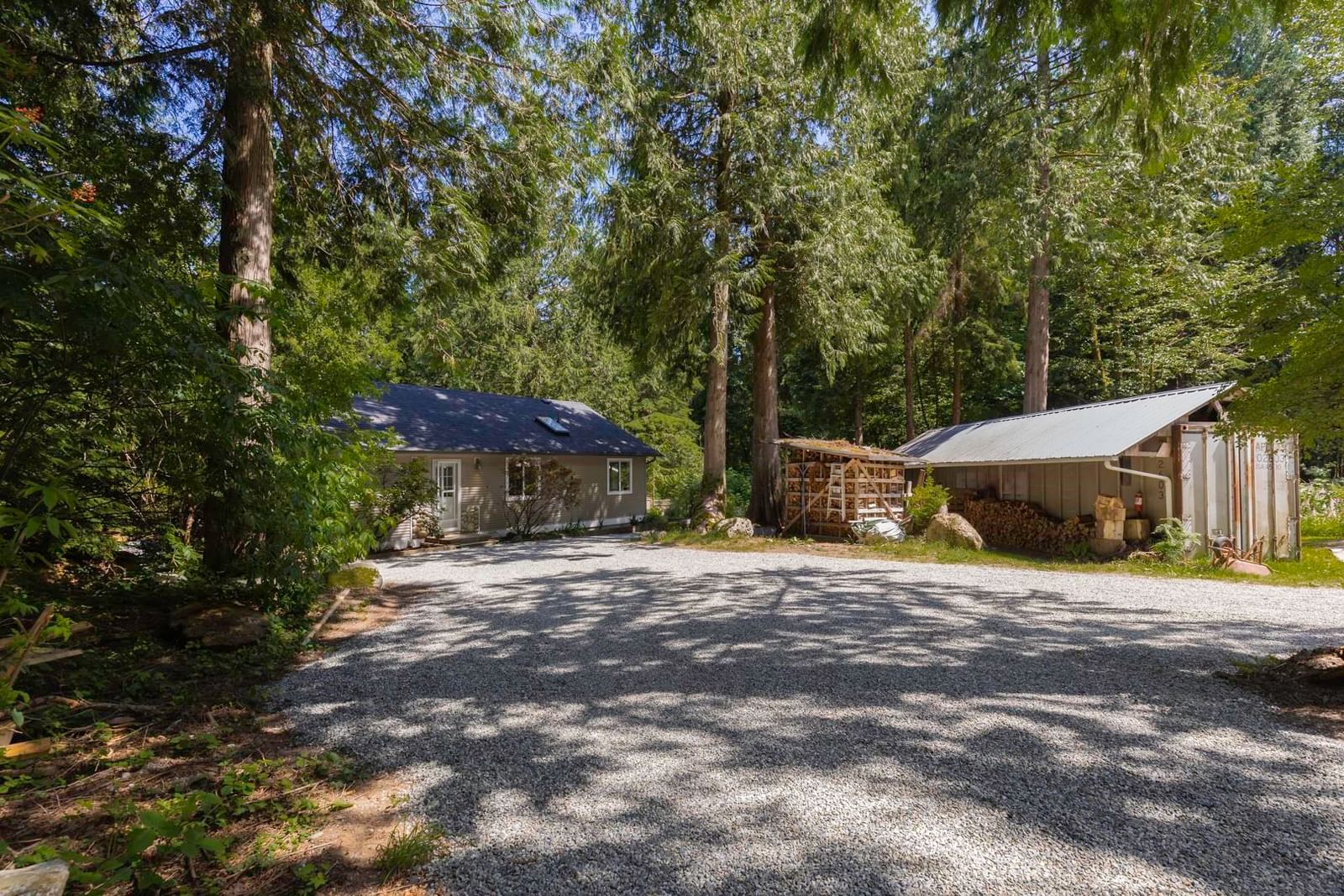 Listing Image 3